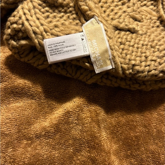 MICHAEL Michael Kors Cap - Picture 4 of 9